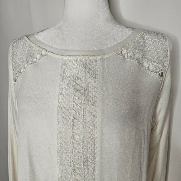 Hale Bob Size Medium White Embroidered Long Sleeve Feminine Blouse Top - Picture 2 of 8